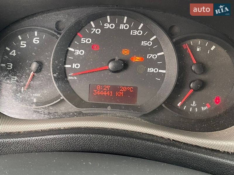 Тентований Renault Master 2014 в Львові