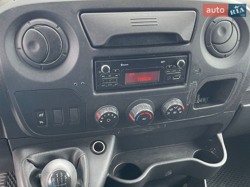 Тентований Renault Master 2014 в Львові