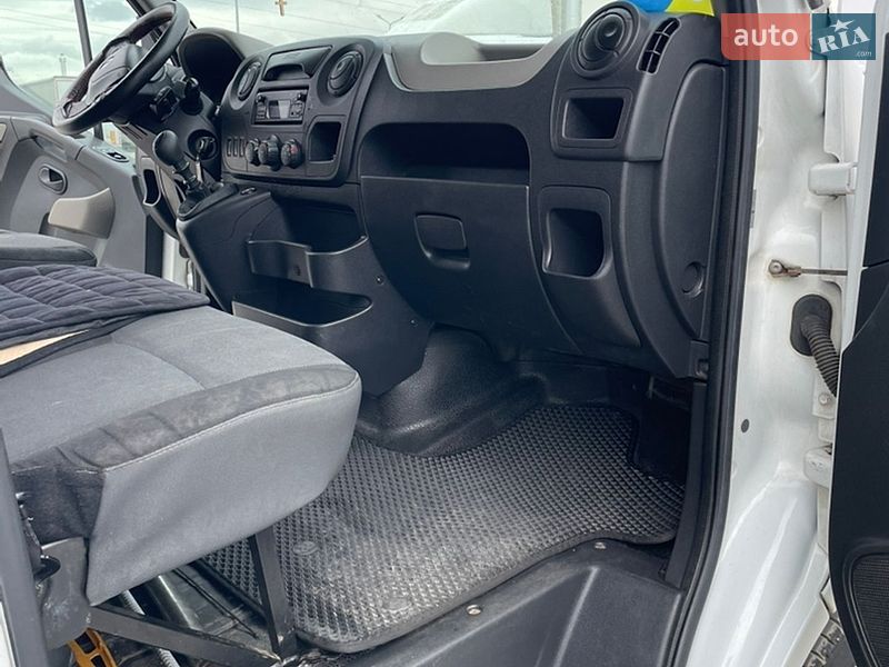 Тентований Renault Master 2014 в Львові