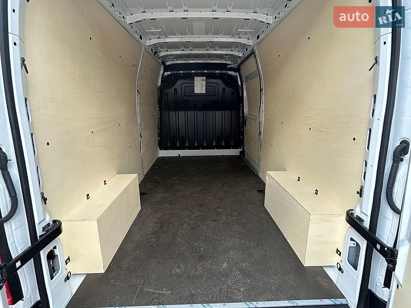 Вантажний фургон Renault Master 2024 в Сумах
