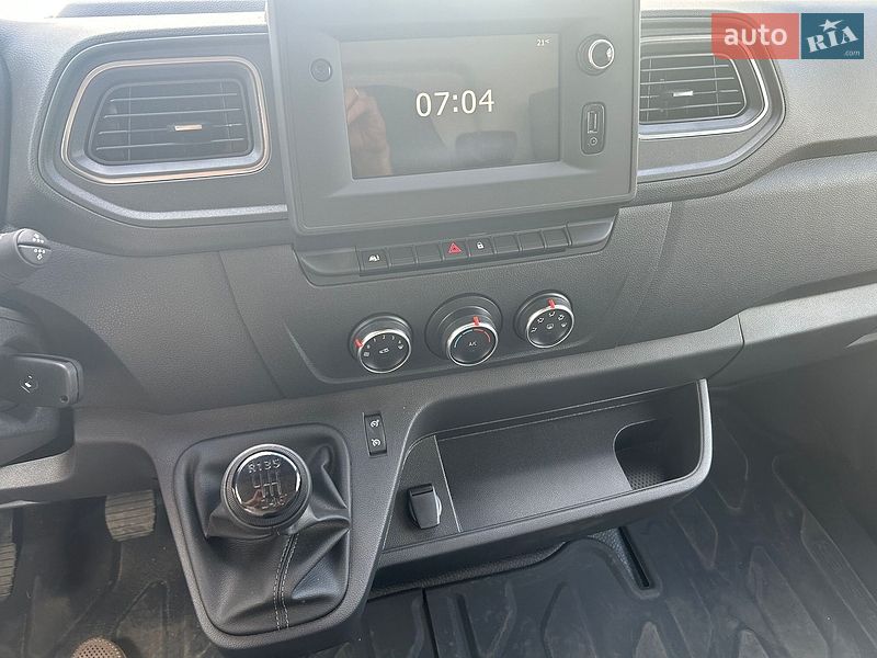 Вантажний фургон Renault Master 2024 в Сумах