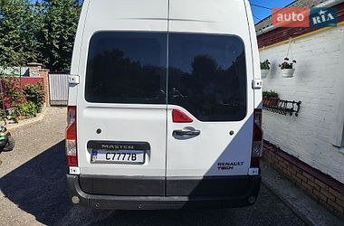 Грузовой фургон Renault Master 2015 в Лубнах