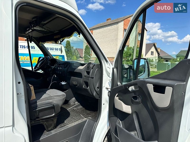 Эвакуатор Renault Master 2015 в Ковеле