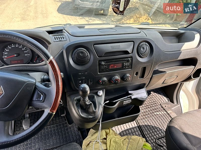 Эвакуатор Renault Master 2015 в Ковеле