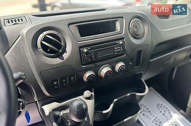 Вантажний фургон Renault Master 2018 в Рівному