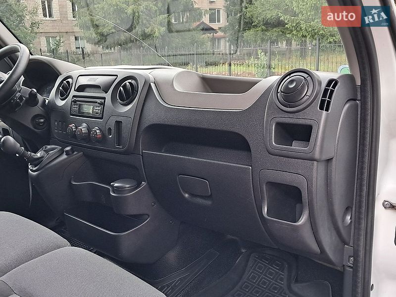Грузовой фургон Renault Master 2017 в Бердичеве фото 19 Грузовой фургон Renault Master 2017 в Бердичеве