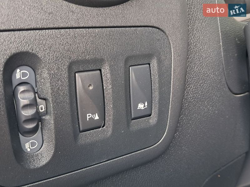 Грузовой фургон Renault Master 2017 в Бердичеве фото 22 Грузовой фургон Renault Master 2017 в Бердичеве