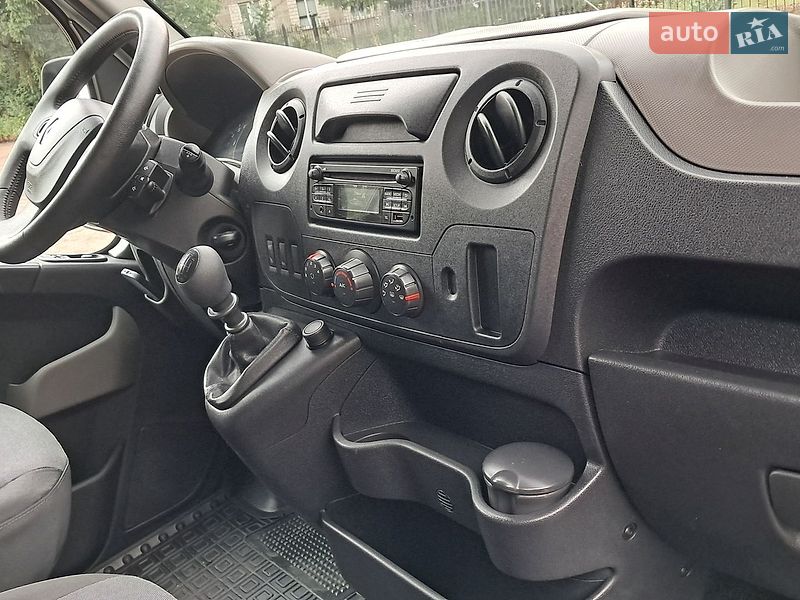 Грузовой фургон Renault Master 2017 в Бердичеве фото 24 Грузовой фургон Renault Master 2017 в Бердичеве