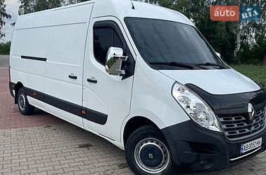 Грузовой фургон Renault Master 2016 в Липовце