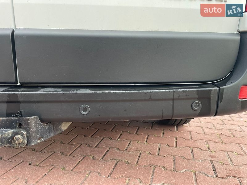 Грузовой фургон Renault Master 2016 в Липовце