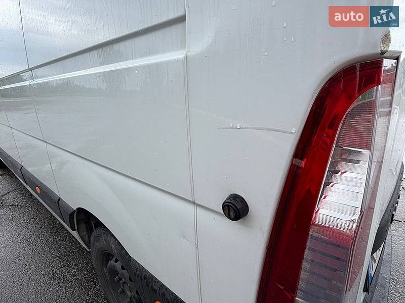 Грузовой фургон Renault Master 2016 в Киеве