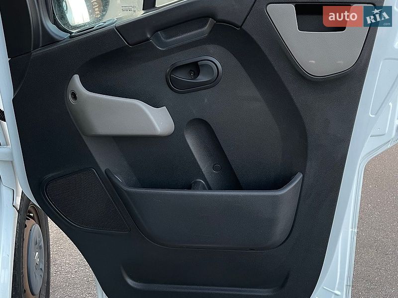 Грузовой фургон Renault Master 2015 в Киеве фото 12 Грузовой фургон Renault Master 2015 в Киеве