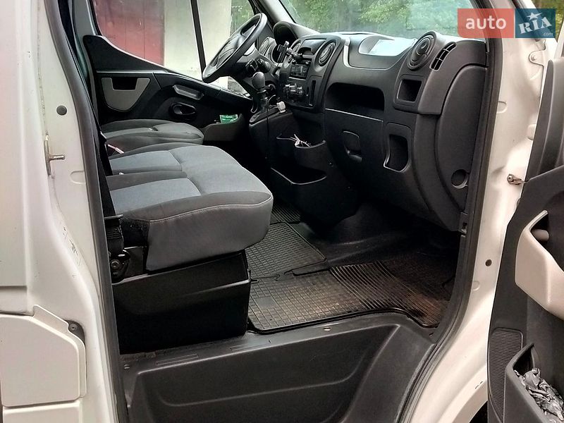 Грузопассажирский фургон Renault Master 2017 в Рава-Русской фото 3 Грузопассажирский фургон Renault Master 2017 в Рава-Русской