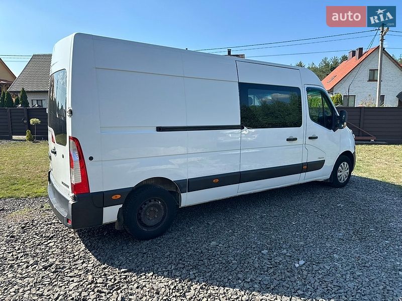 Грузовой фургон Renault Master 2012 в Камне-Каширском