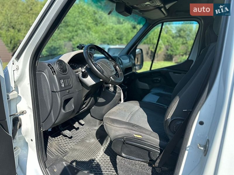 Грузовой фургон Renault Master 2012 в Камне-Каширском