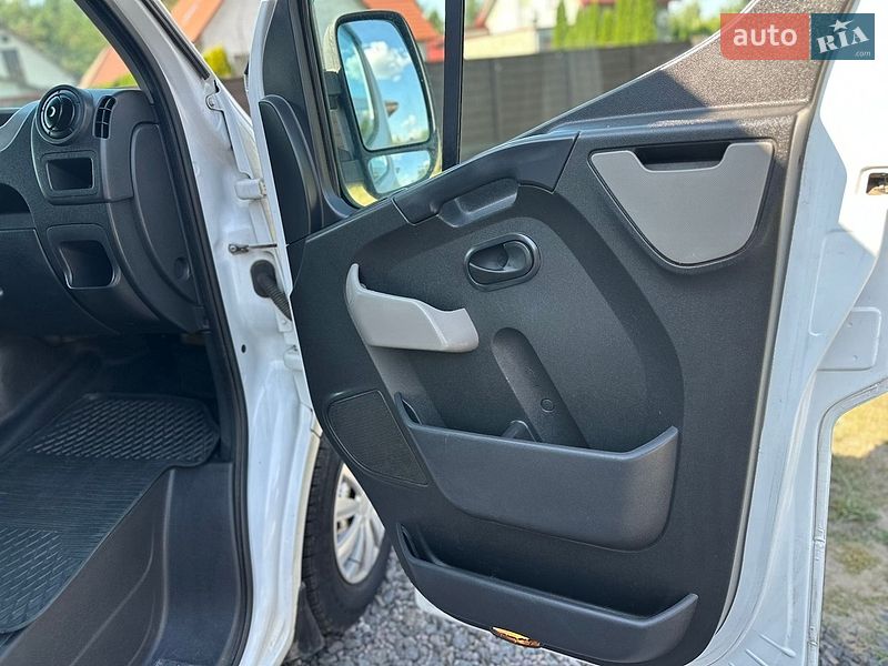 Грузовой фургон Renault Master 2012 в Камне-Каширском