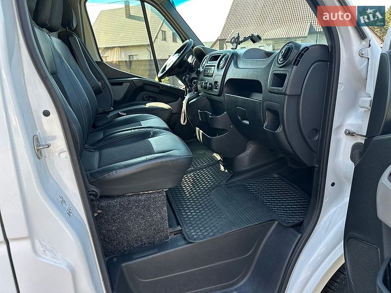 Грузовой фургон Renault Master 2012 в Камне-Каширском