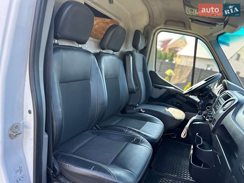 Грузовой фургон Renault Master 2012 в Камне-Каширском