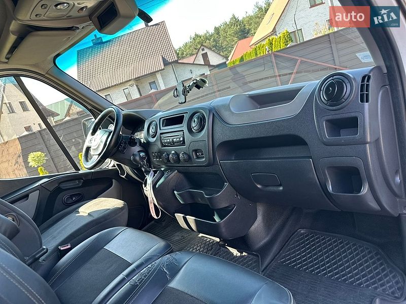 Грузовой фургон Renault Master 2012 в Камне-Каширском