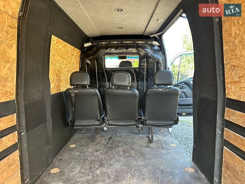 Грузовой фургон Renault Master 2012 в Камне-Каширском