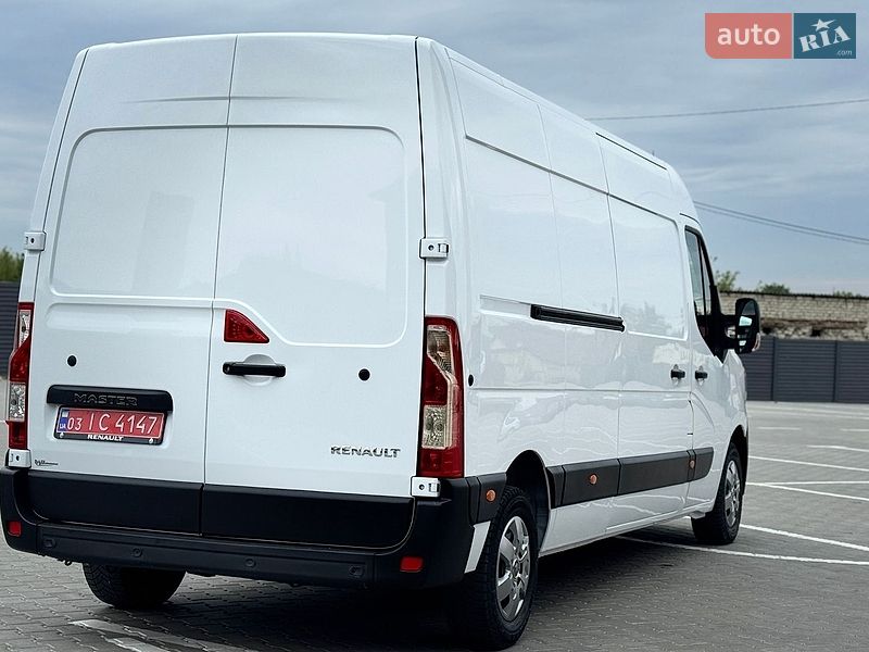 Вантажний фургон Renault Master 2023 в Дубні