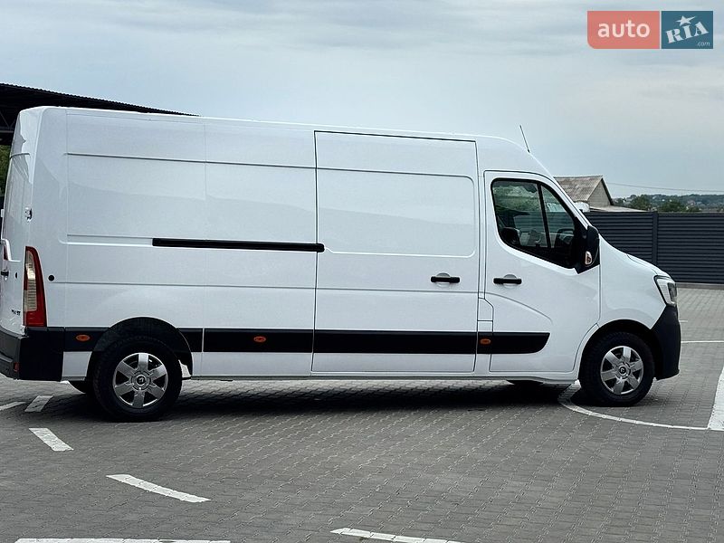 Вантажний фургон Renault Master 2023 в Дубні
