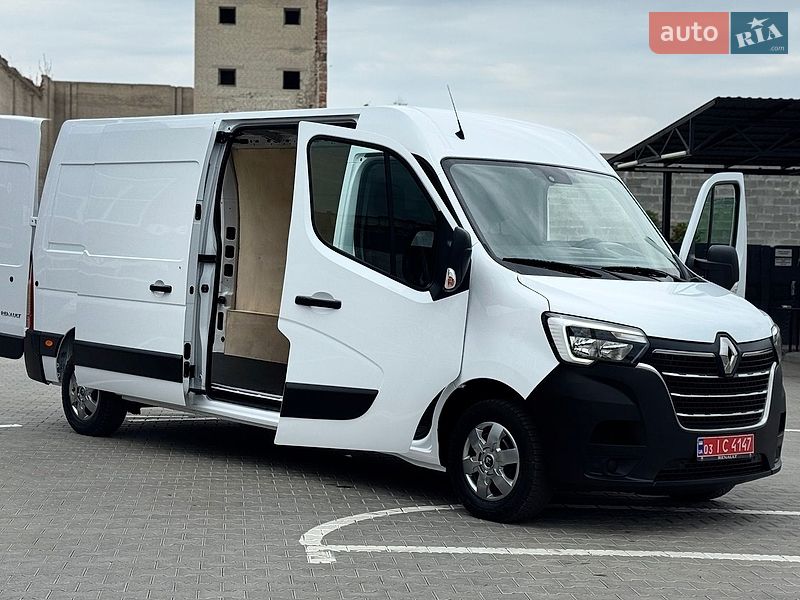 Вантажний фургон Renault Master 2023 в Дубні
