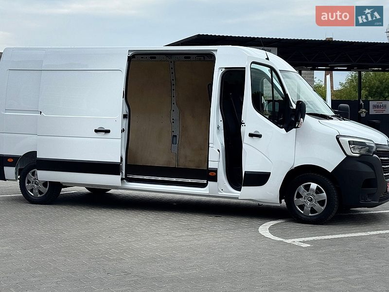 Вантажний фургон Renault Master 2023 в Дубні