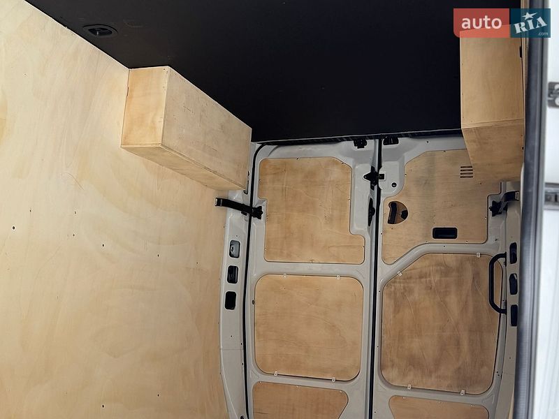 Вантажний фургон Renault Master 2023 в Дубні