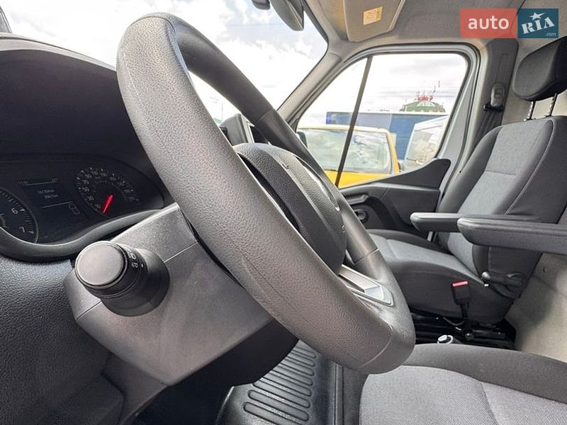 Грузовой фургон Renault Master 2023 в Киеве