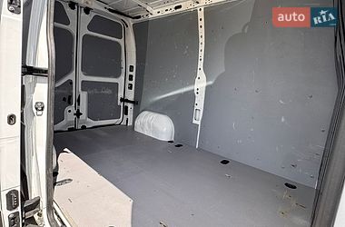 Грузовой фургон Renault Master 2023 в Киеве