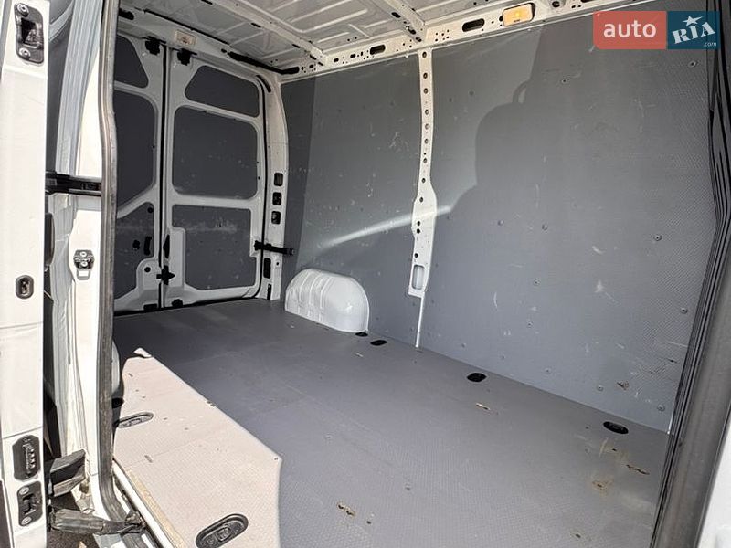 Грузовой фургон Renault Master 2023 в Киеве