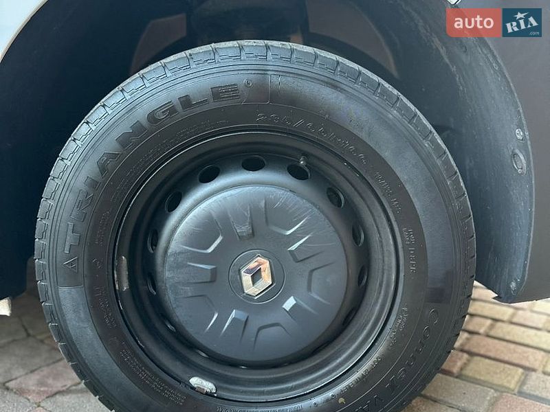 Вантажний фургон Renault Master 2022 в Калуші