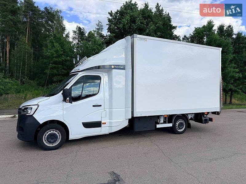 Грузовой фургон Renault Master 2023 в Киеве