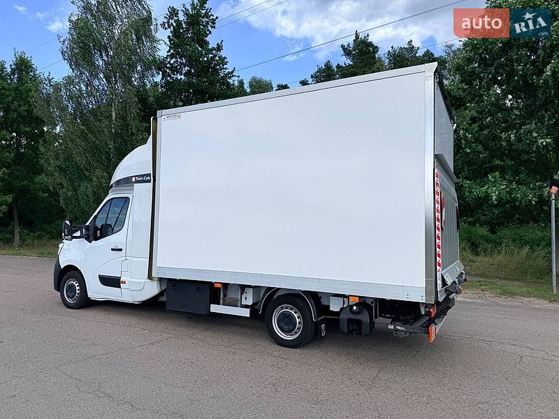 Грузовой фургон Renault Master 2023 в Киеве