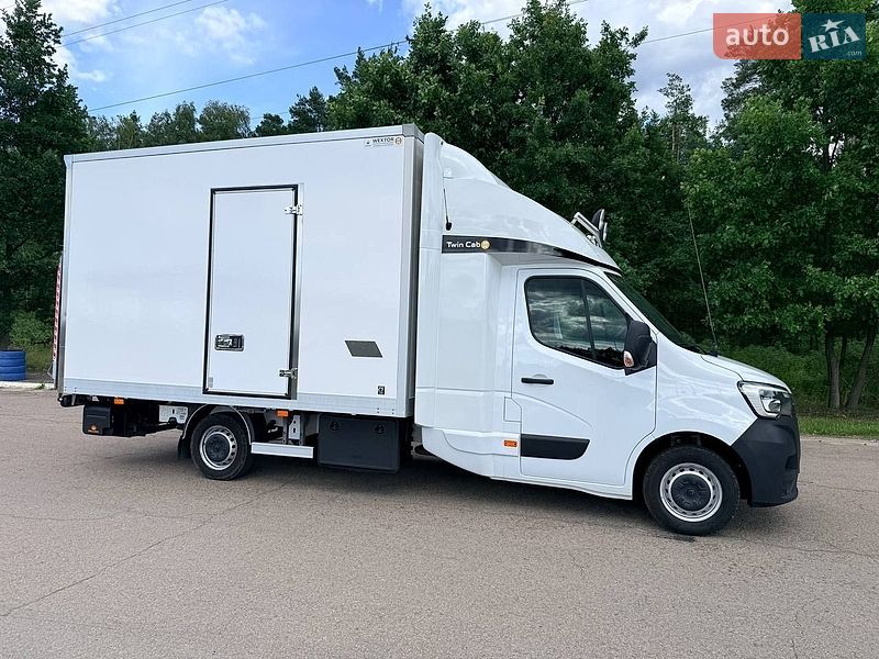 Грузовой фургон Renault Master 2023 в Киеве