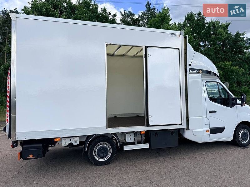 Грузовой фургон Renault Master 2023 в Киеве