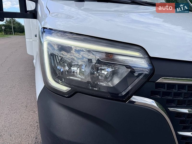 Грузовой фургон Renault Master 2023 в Киеве
