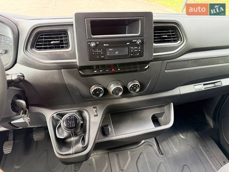 Грузовой фургон Renault Master 2023 в Киеве