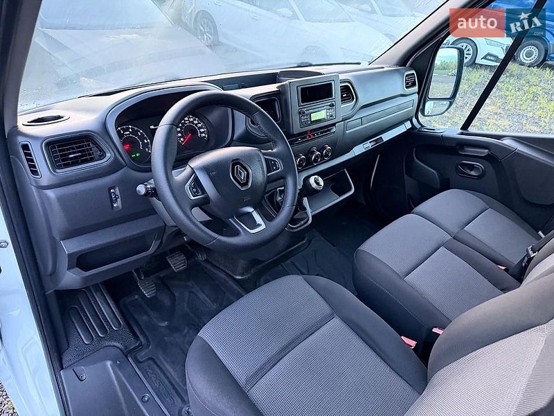 Вантажний фургон Renault Master 2021 в Дніпрі