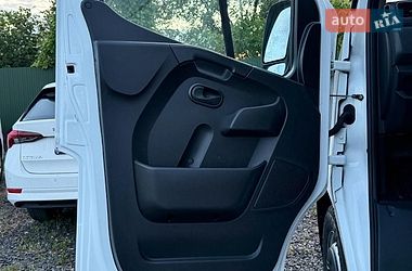 Вантажний фургон Renault Master 2021 в Дніпрі