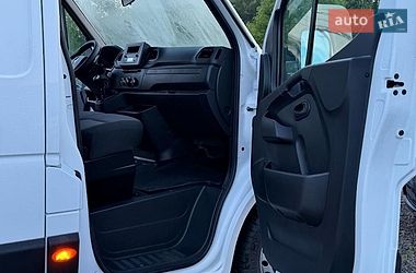 Вантажний фургон Renault Master 2021 в Дніпрі