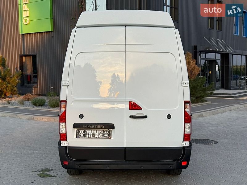 Вантажний фургон Renault Master 2020 в Дубні