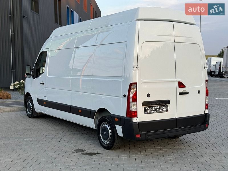 Вантажний фургон Renault Master 2020 в Дубні