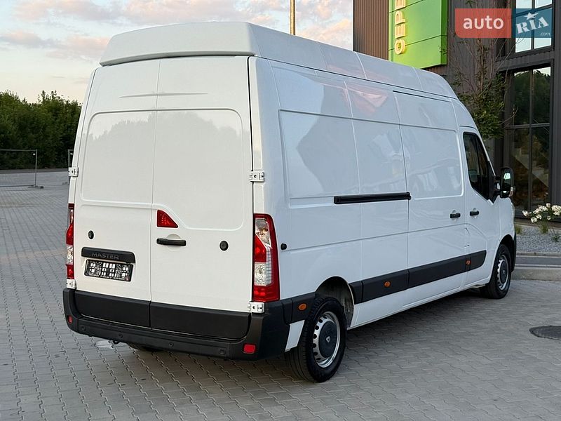 Вантажний фургон Renault Master 2020 в Дубні