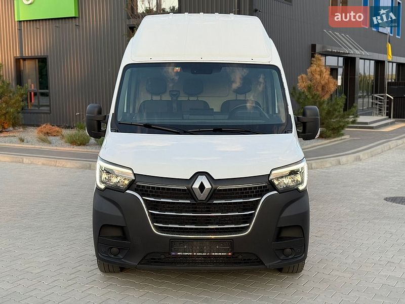 Вантажний фургон Renault Master 2020 в Дубні