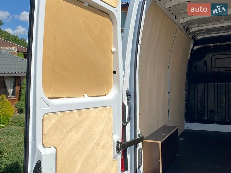 Вантажний фургон Renault Master 2022 в Умані
