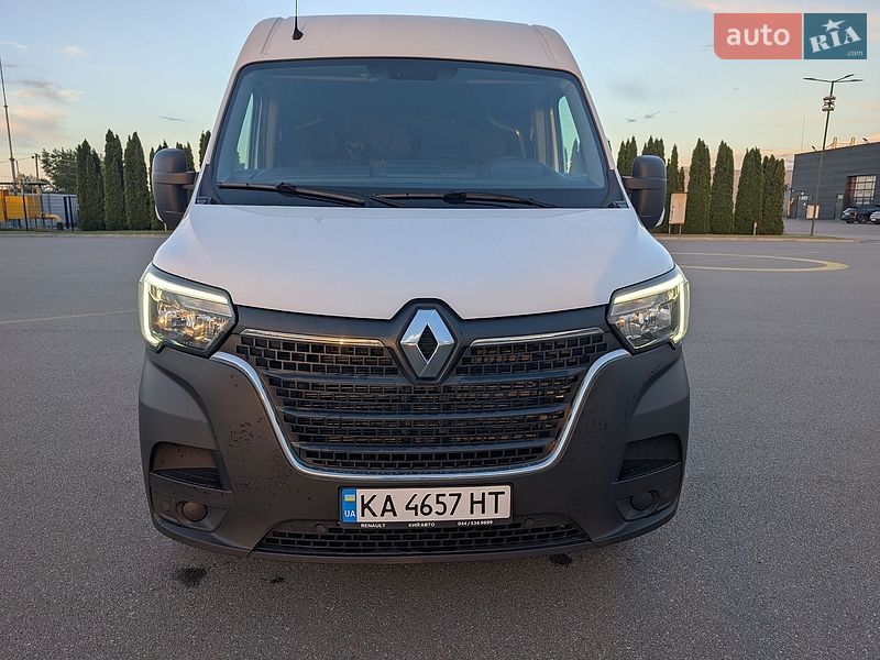Грузовой фургон Renault Master 2022 в Киеве