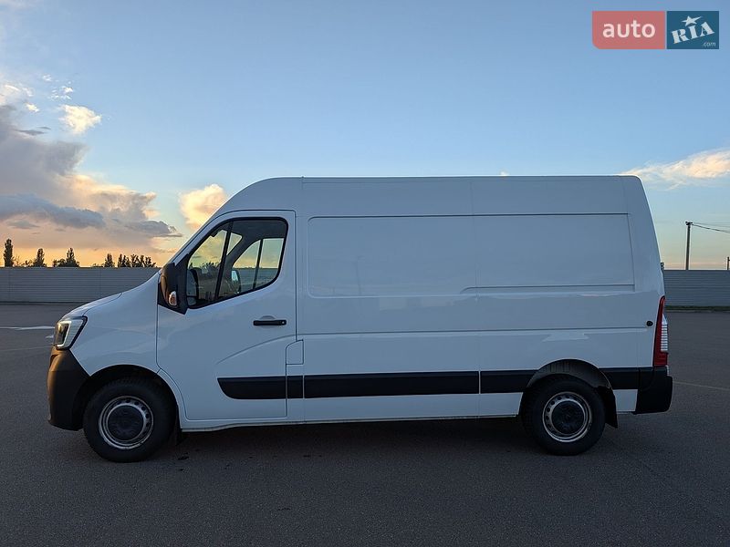 Грузовой фургон Renault Master 2022 в Киеве
