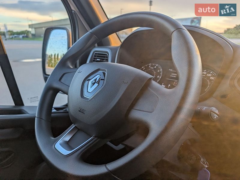 Грузовой фургон Renault Master 2022 в Киеве